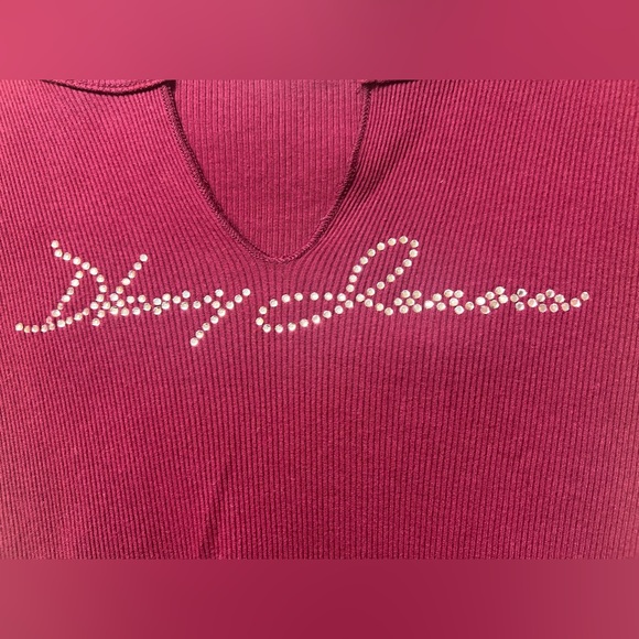 DKNY Jeans Rhinestone Logo Maroon Top Small - Picture 2 of 4